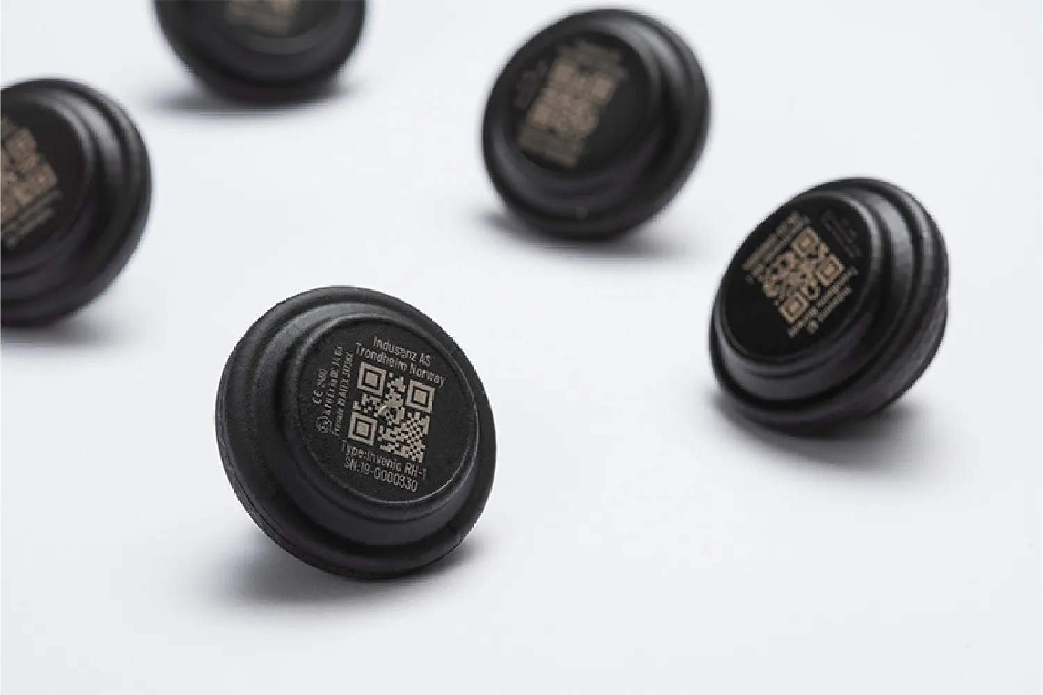 INVENIO RH-2 sensors designed for humidity and temperature monitoring.